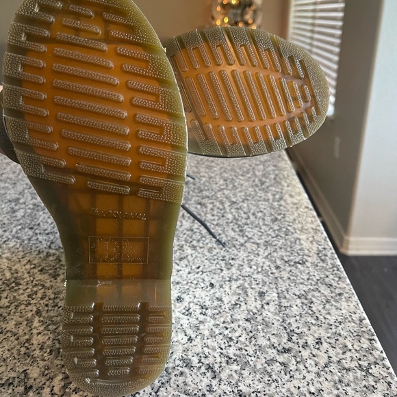 1460 COMBAT BOOT - WOMEN'S DR MARTENS - Picture 6 of 8